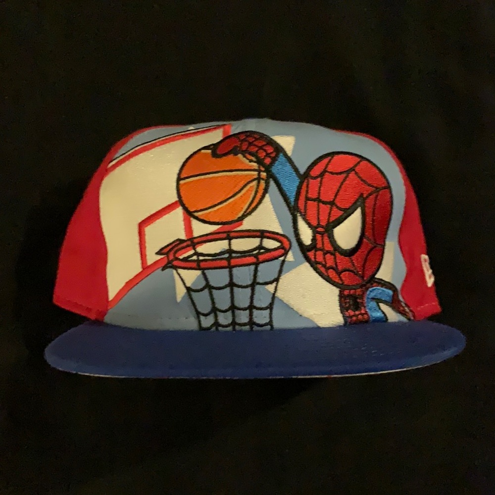 Spider-Man tokidoki dunk hat